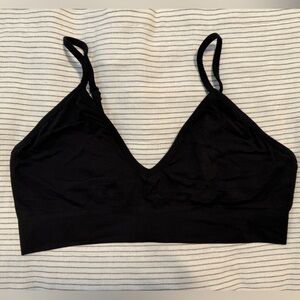 SKIMS Fits Everybody Black Lounge Bra